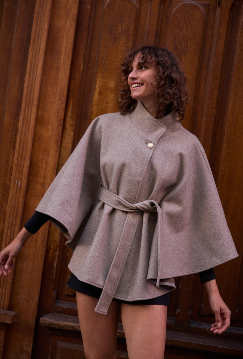 Cape en lainage avec ceinture et col montant - RIVE GAUCHE