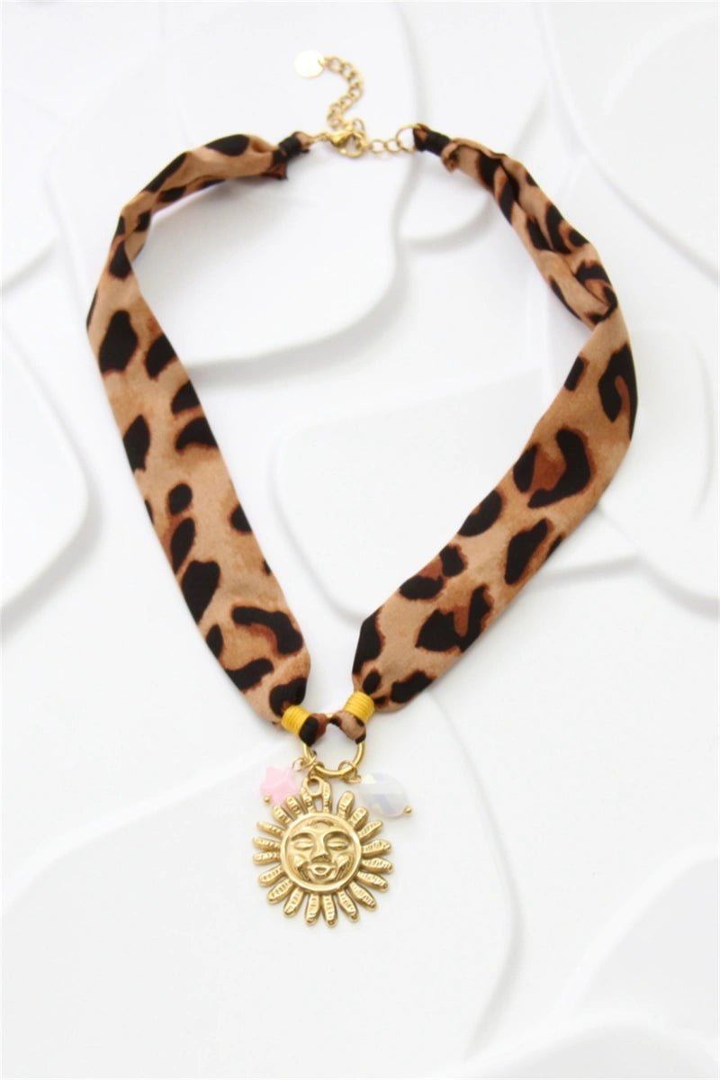 Collier foulard léopard avec pendentif soleil doré - RIVE GAUCHE