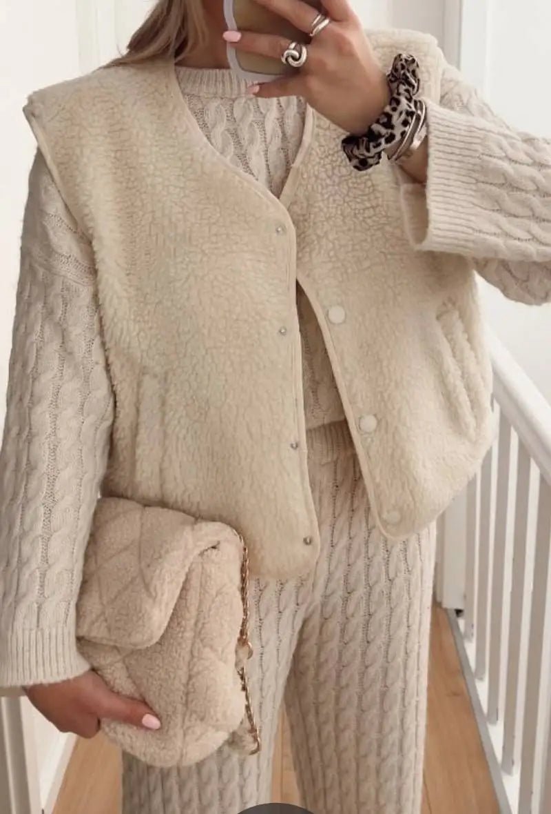 Gilet sans manches en moumoute écru - RIVE GAUCHE