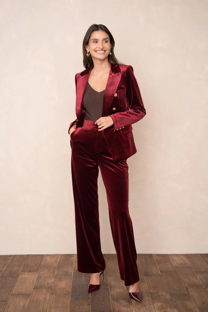 Veste de blazer Agathe cintrée en velours bordeaux avec boutonnage doré - RIVE GAUCHE