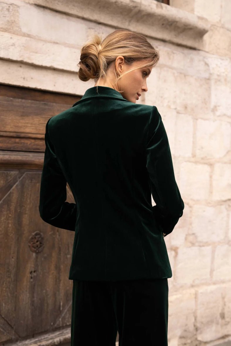 Veste de blazer Agathe cintrée en velours émeraude avec boutonnage doré - RIVE GAUCHE