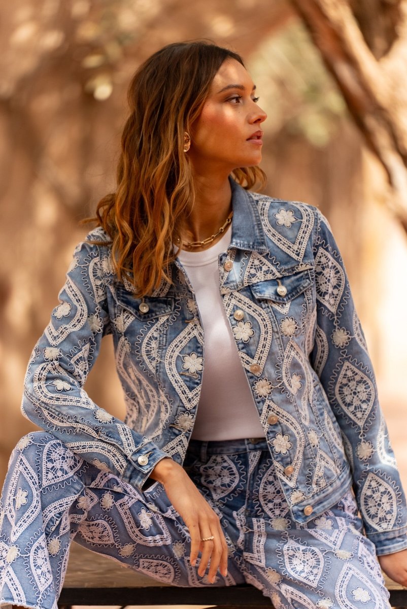 Veste denim brodée à la main Tekoa - RIVE GAUCHE