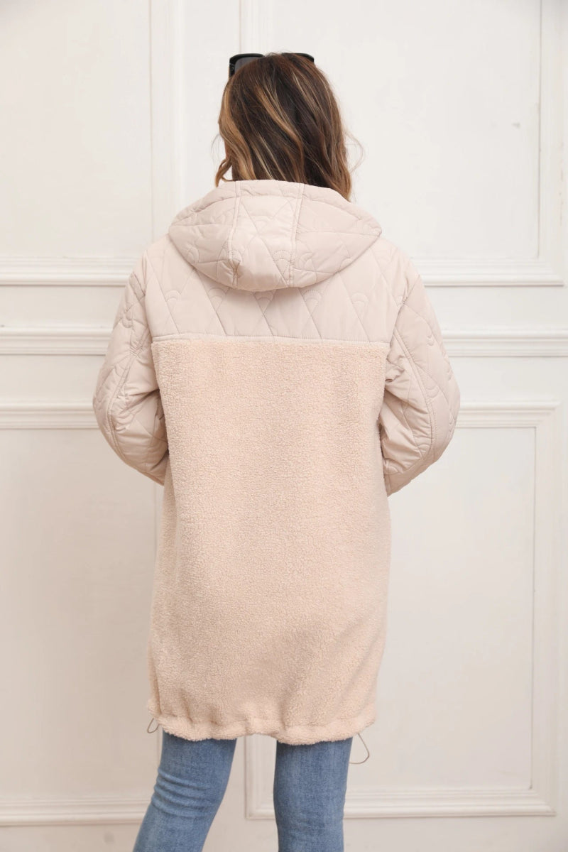 Veste matelassée écrue avec capuche en fourrure d’agneau - RIVE GAUCHE