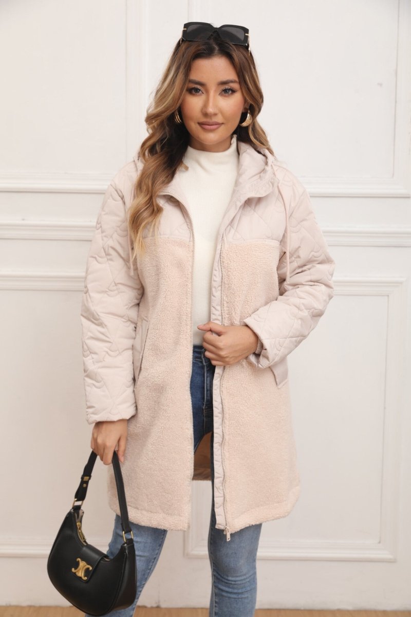 Veste matelassée écrue avec capuche en fourrure d’agneau - RIVE GAUCHE